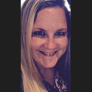 Meet your Posher, Leslie